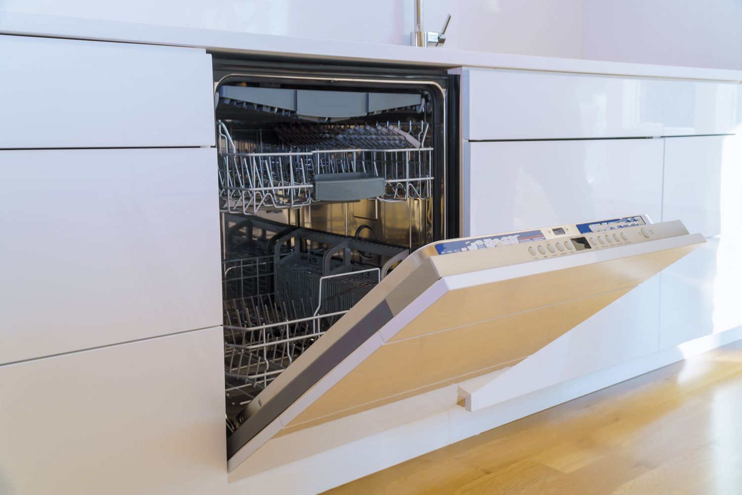 20 Points You Can Clear in Your Dishwasher (That Aren’t Dishes)